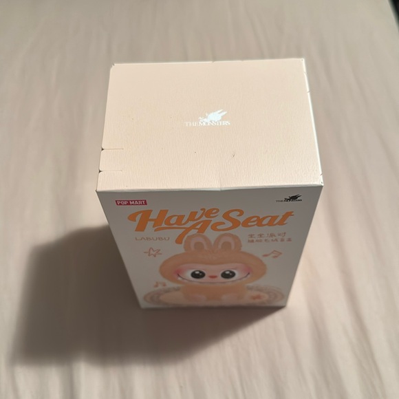 POP MART The Monsters Labubu Have a Seat Vinyl Plush Sisi - Picture 4 of 8